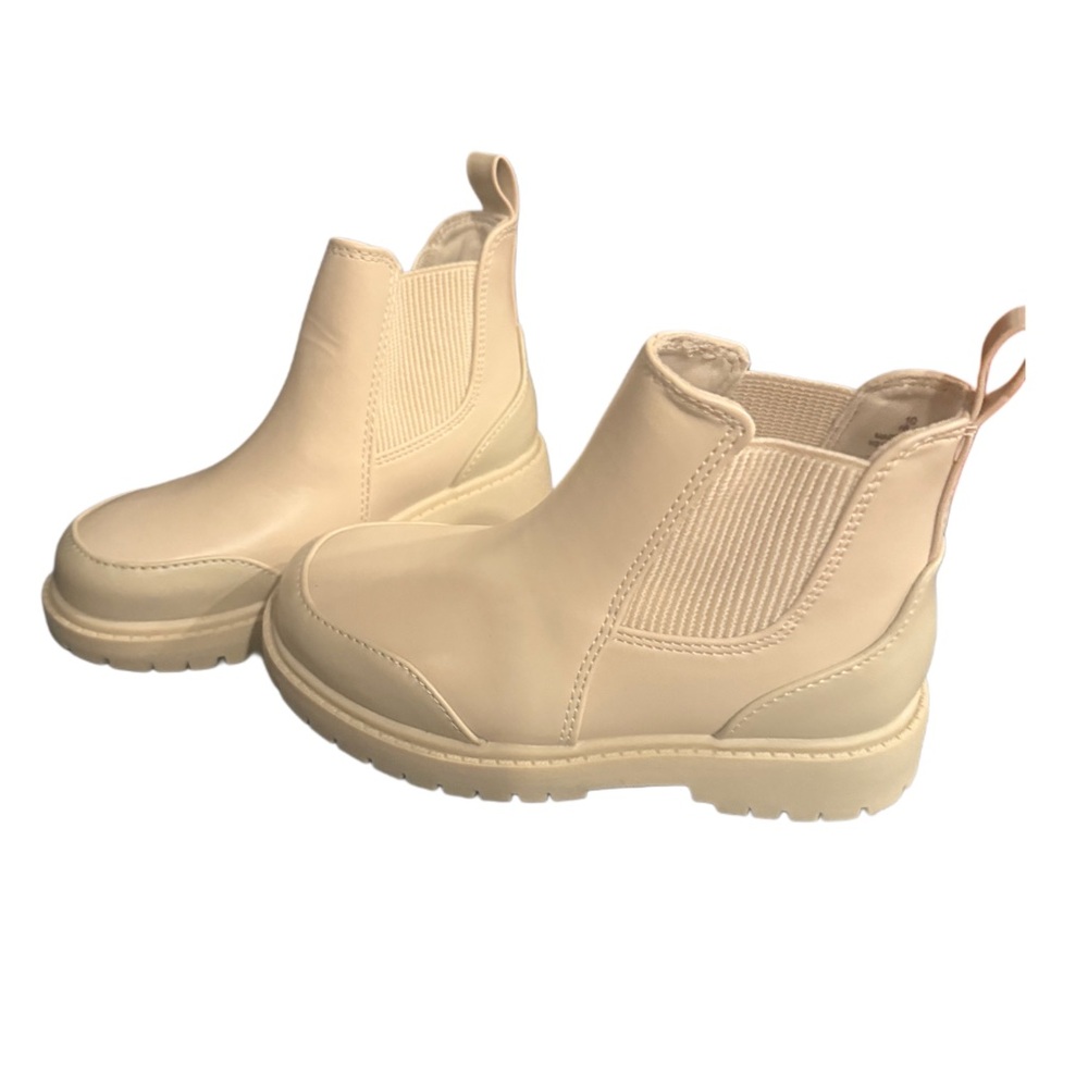Old Navy Kids Cream Boots